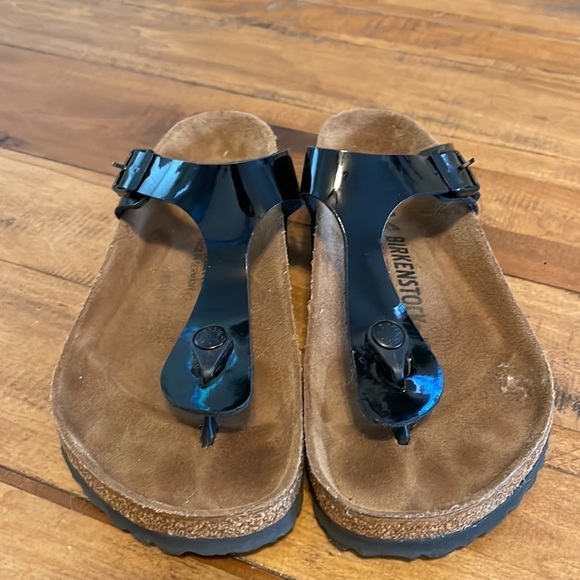 BIRKENSTOCK Patent Leather Sandal Size 39 - Picture 2 of 10